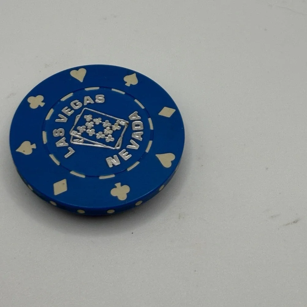 Las‎ Vegas Poker Chip Refrigerator Magnet Blue Nevada Gambling Souvenir Fridge